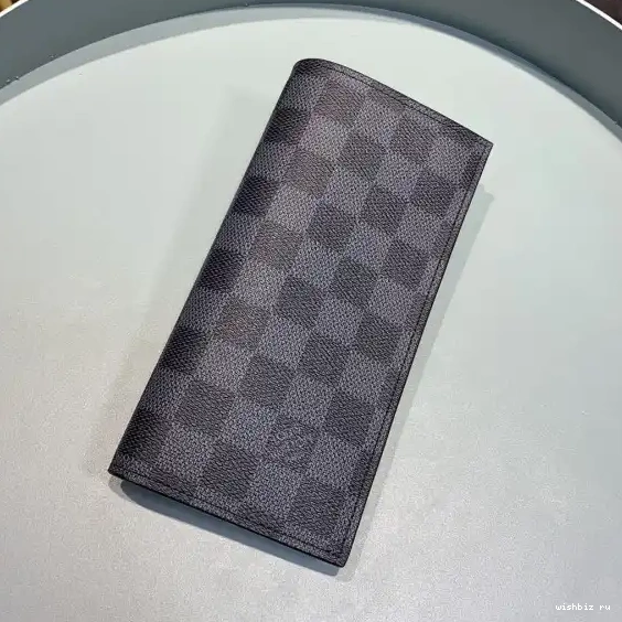 WIS LOUIS ALEXANDRE WALLET VUITTON 0624